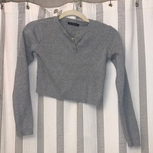 Brandy Melville Cropped Thick sweater top